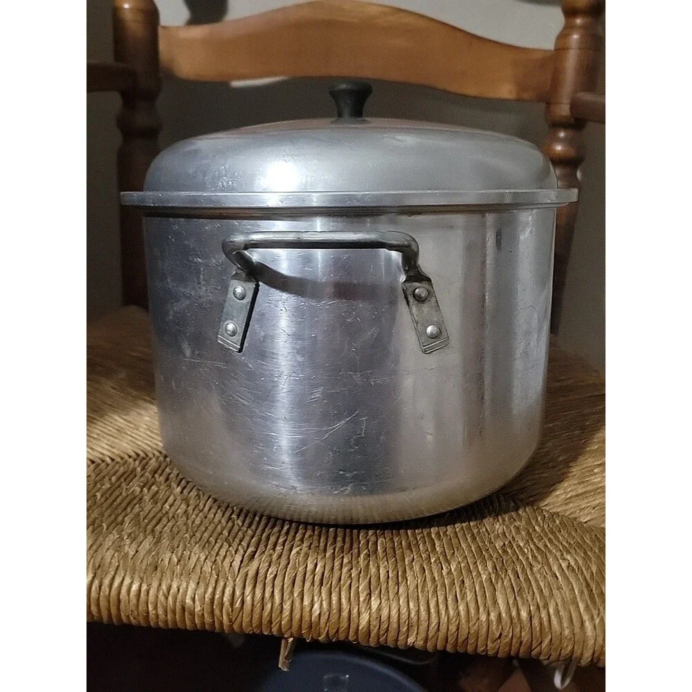 Wear-Ever Aluminum 8 Qt Stock Pot Lid Vintage #2208 USA Soup Stockpot Black Top